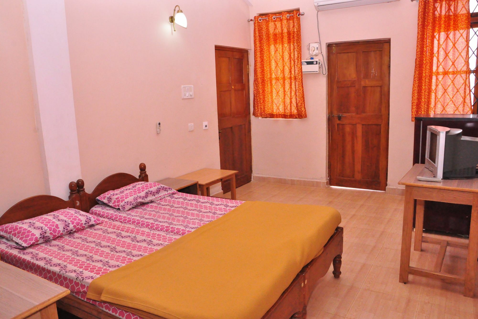 Anjuna Blue Resort Extérieur photo