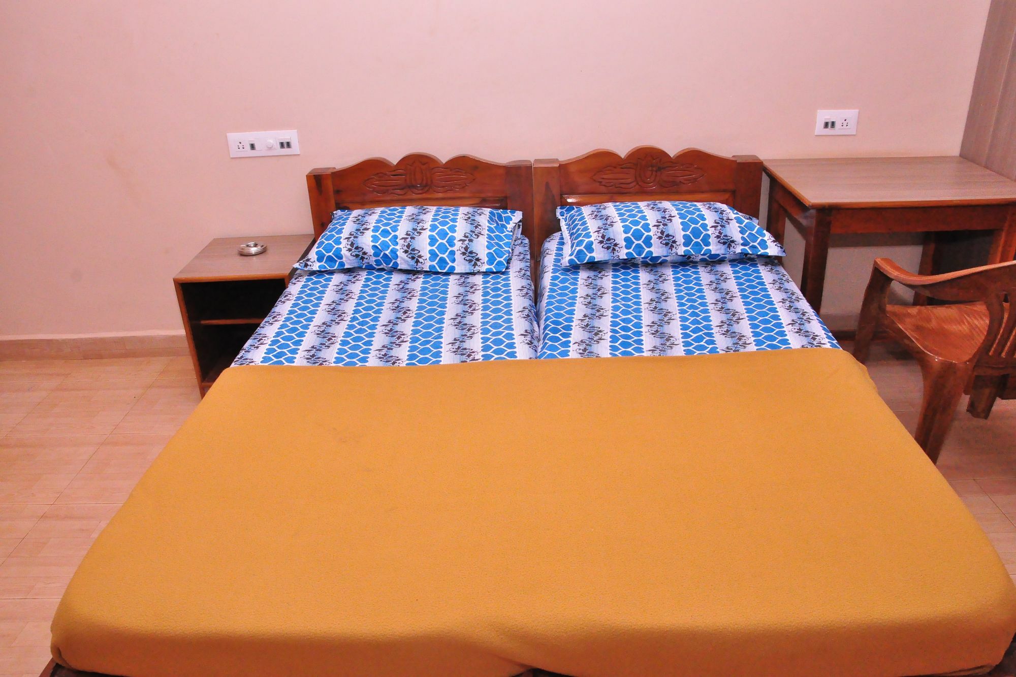 Anjuna Blue Resort Extérieur photo