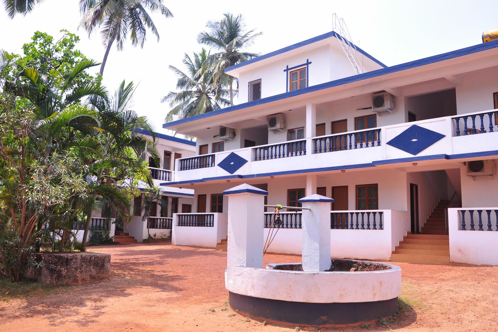 Anjuna Blue Resort Extérieur photo