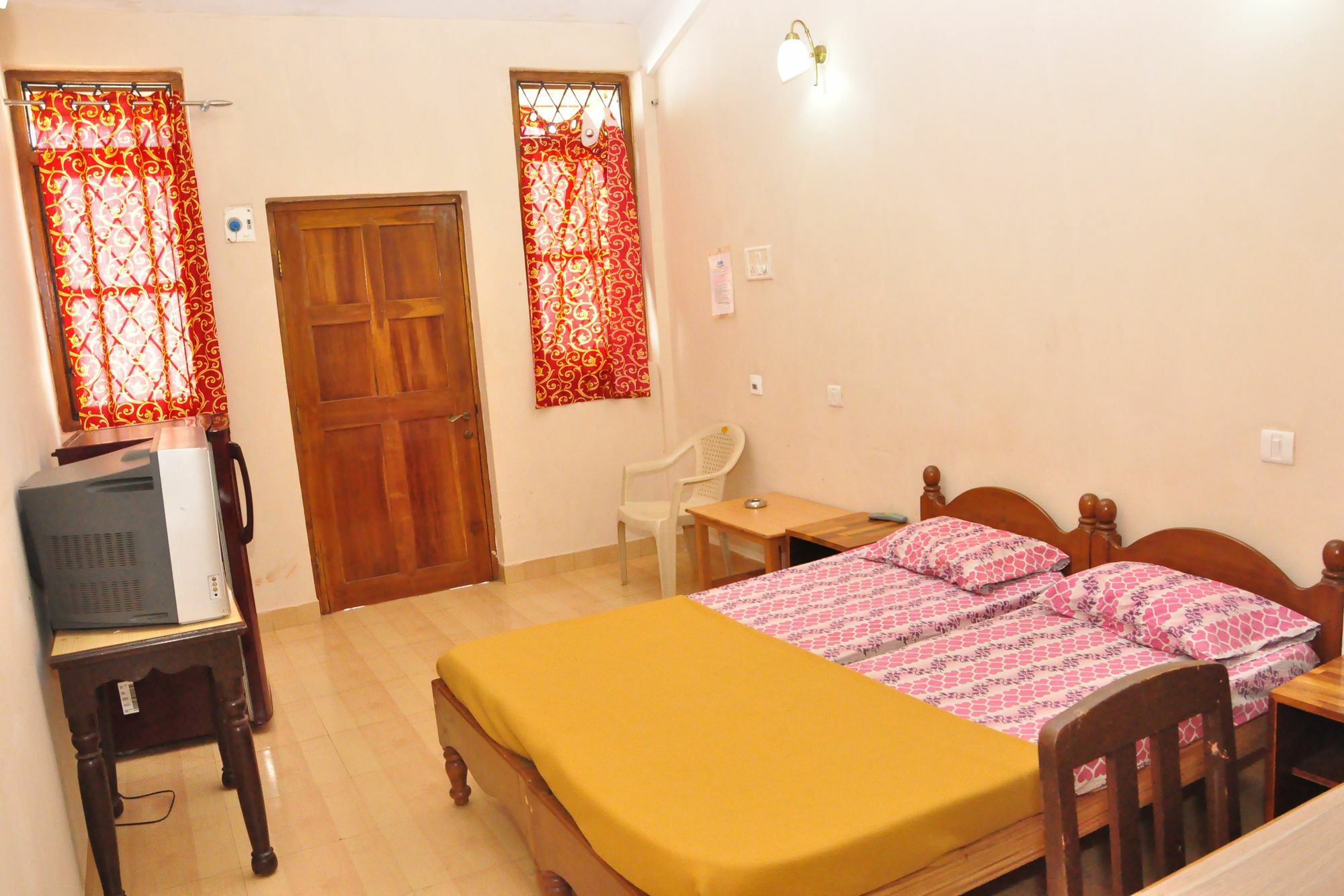 Anjuna Blue Resort Extérieur photo