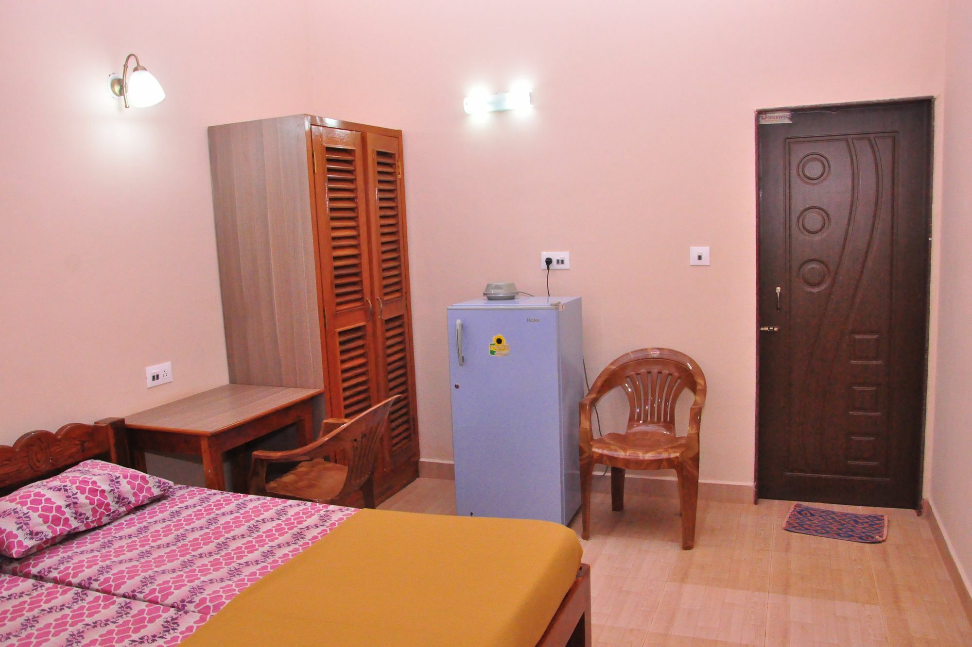 Anjuna Blue Resort Extérieur photo